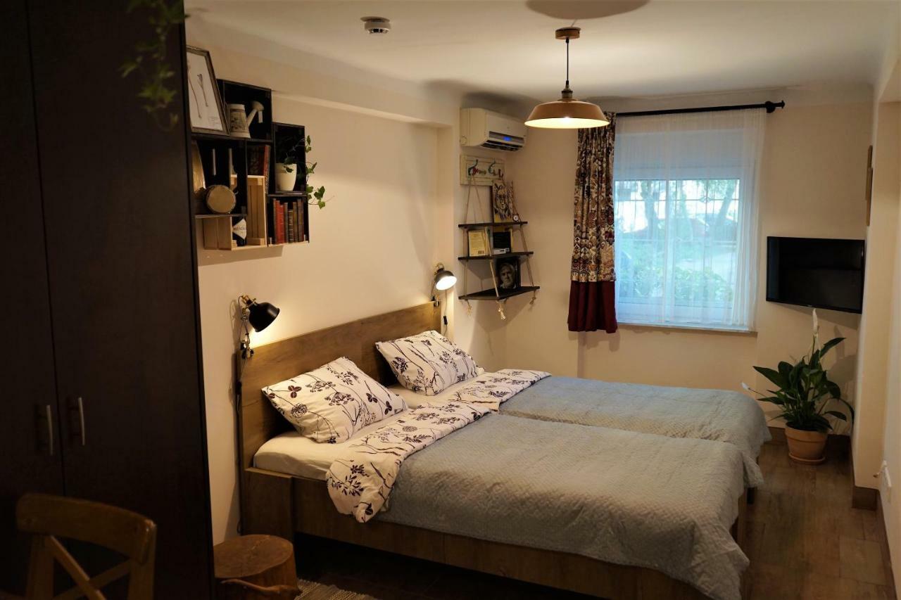 Momo'S Studio Apartment Zagreb Extérieur photo